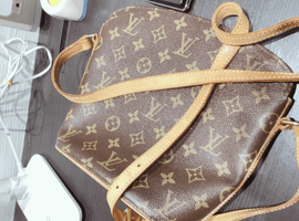 ショルダーバッグ：LOUIS VUITTON／ブロワなど3点