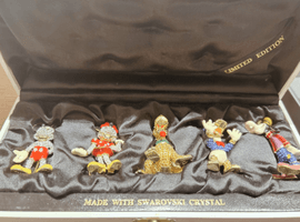 SWAROVSKI:ディズニー キャラクター フィギュリン 5点セットなど3点