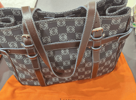 LOEWE アナグラム キャンバス トートバッグ など6点（神奈川県横浜市保土ケ谷区・店頭買取）｜ブランド品の高価買取なら【バイセル】