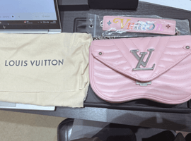 ルイ・ヴィトン ニューウェーブ チェーンバッグ MMなど4点