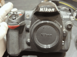 Nikon：D200など4点
