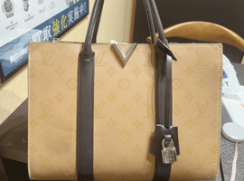 ハンドバッグ：LOUIS VUITTONなど3点