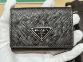プラダ サフィアーノ トライアングル 6連キーケースなど3点