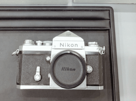 Nikon：F アイレベル シルバー ボディ ※ロゴ 富士山、英字Nikon の違いありなど3点