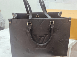 LOUIS VUITTON オンザゴー MMなど3点