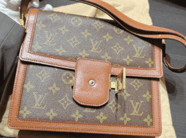 LOUIS VUITTON ：モノグラムサック ドーフィーヌなど3点（東京都大田区よりご来店・店頭買取）｜ブランド品の高価買取なら【バイセル】