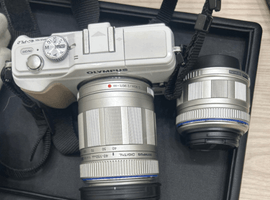 ミラーレス一眼カメラ／OLYMPUS：PEN E-PL2 ダブルレンズキッドなど7点