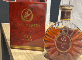 ウイスキー／REMY MARTIN：XO スペシャル 現行 クリアボトルなど3点