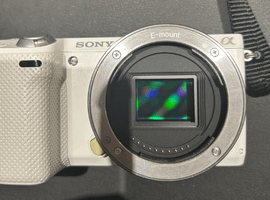 デジタル一眼レフカメラ／SONY：NEX-5R ボディ ホワイトなど4点