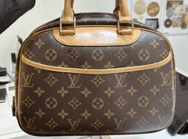 LOUIS VUITTON ：モノグラムトゥルーヴィルなど3点