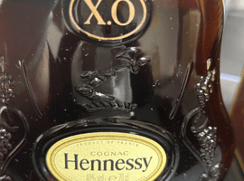 ブランデー／Hennessy：XO 金キャップ クリアボトルなど3点