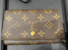 LOUIS VUITTON ：モノグラムポルト モネ ビエ トレゾールなど3点（埼玉県さいたま市中央区よりご来店・店頭買取）｜ブランド品の高価買取なら【バイセル】