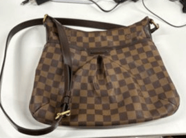 LOUIS VUITTON ：ダミエブルームズベリなど4点