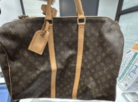 LOUIS VUITTON ：モノグラムキーポル 50など4点