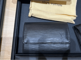 LOUIS VUITTON ：エピミュルティクレ 6など3点
