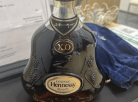 ブランデー／Hennessy：XO 金キャップ クリアボトルなど4点