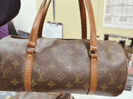 LOUIS VUITTON ：モノグラムパピヨンなど6点（東京都江東区よりご来店・店頭買取）｜ブランド品の高価買取なら【バイセル】