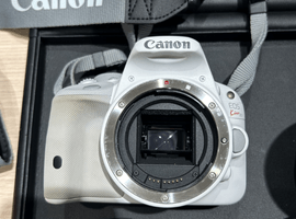 デジタル一眼レフカメラ／Canon：EOS Kiss X7 ホワイトなど3点（神奈川県相模原市緑区よりご来店・店頭買取）｜カメラの高価買取なら【バイセル】