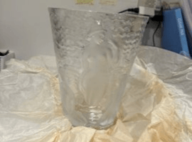 ガラス製品：LALIQUEなど2点（埼玉県志木市よりご来店・店頭買取）｜骨董品の高価買取なら【バイセル】