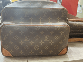 LOUIS VUITTON ：モノグラムアルマなど4点