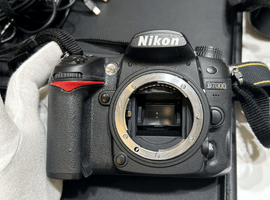 デジタルカメラ／Nikon：D7000 ボディなど4点