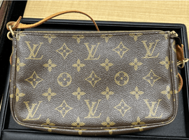 LOUIS VUITTON ：モノグラムポシェットアクセソワール 旧型など3点