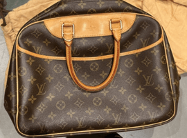LOUIS VUITTON ：モノグラムドーヴィル　M47270など21点