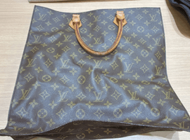 LOUIS VUITTON ：モノグラムサックプラ 旧型など5点