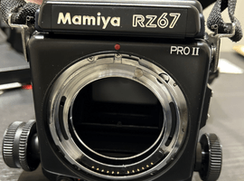 中判カメラ／Mamiya：RZ67 Professional IIボディ + 120フィルムホルダーなど6点