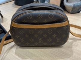 LOUIS VUITTON ：モノグラムブロワなど3点