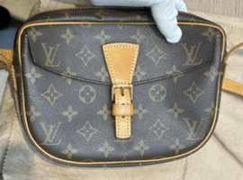 LOUIS VUITTON ：モノグラムジュヌフィーユなど3点（和歌山県和歌山市よりご来店・店頭買取）｜ブランド品の高価買取なら【バイセル】