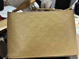 LOUIS VUITTON ：モノグラム マットアルストンなど3点