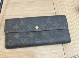 LOUIS VUITTON ：モノグラム長財布など4点（東京都世田谷区よりご来店・店頭買取）｜ブランド品の高価買取なら【バイセル】