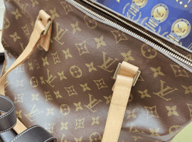 LOUIS VUITTON ：モノグラムカバピアノなど3点（東京都東大和市よりご来店・店頭買取）｜ブランド品の高価買取なら【バイセル】