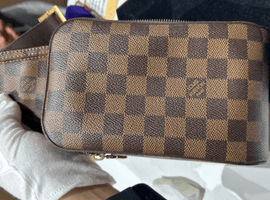 LOUIS VUITTON ：ダミエジェロニモスなど3点