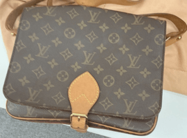 LOUIS VUITTON ：モノグラムカルトシェールM51252など10点