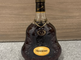 ブランデー／Hennessy：XO 金キャップ クリアボトルなど11点（静岡県島田市よりご来店・店頭買取）｜お酒の高価買取なら【バイセル】