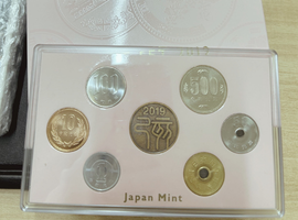 2019年など古銭類（大阪府池田市よりご来店・店頭買取）｜古銭の高価買取なら【バイセル】