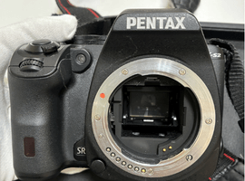 デジタル一眼レフカメラ/PENTAX:K-S2など3点