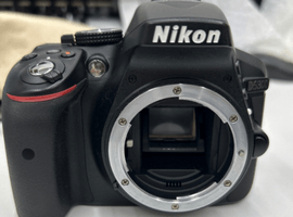 デジタルカメラ／Nikon：D5300 ボディ ブラックなど7点（千葉県白井市よりご来店・店頭買取）｜カメラの高価買取なら【バイセル】