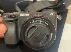 デジタルカメラ/SONY:α6400 パワーズームレンズキット ILCE-6400L ブラックなど4点