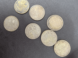 小型50銭銀貨など古銭類