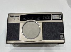 コンパクトカメラ／Nikon：35Tiなど12点