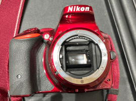 デジタルカメラ/Nikon:D5500 ボディ レッドなど3点