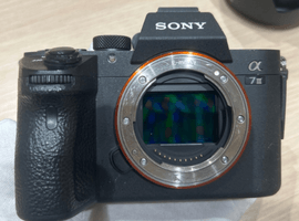 デジタルカメラ／SONY：α7III ボディ ILCE-7M3など3点（埼玉県さいたま市大宮区よりご来店・店頭買取）｜カメラの高価買取なら【バイセル】