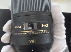 AF用レンズ／Nikon：AF-S DX Micro NIKKOR 85mm F3.5G ED VRなど4点