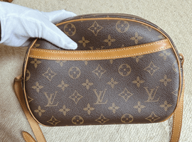LOUIS VUITTON / モノグラム / ブロワ / M51221 / 状態ランク：Aなど9点