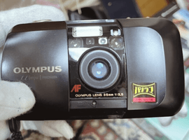 OLYMPUS：ボディ／Panasonic：ボディなど4点