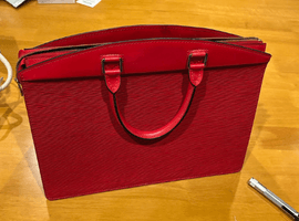 LOUIS VUITTON / エピ / リヴィエラ / M48187 / 状態ランク：Cなど2点(福島県郡山市・出張買取）｜ブランド品の高価買取なら【バイセル】