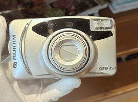 FUJIFILM：ボディ／FUJIFILM：ボディなど11点